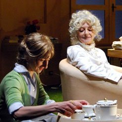 Badare alle badanti:<br>il teatro che assiste la società<br>Gianfranco Capitta intervista Cesare Lievi