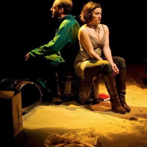 L'aggancio di Nadine Gordimer in scena mercoledì 24 marzo al Teatro Palamostre ore 21, spettacolo in collaborazione fra le stagioni di Contatto e Akrópolis 10