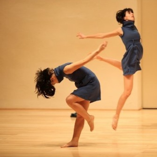 Contatto Danza con Daniele Albanese, Marta Bevilacqua e l’ironia di Ambra Senatore in scena sabato 26 febbraio 2011 ore 21 al Teatro Palamostre di Udine