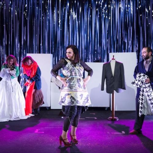 Fiabe sì, ma non solo per bambini. In prima nazionale, al Teatro S. Giorgio di Udine debutta CENERENTOLA