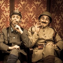 Siamo uomini o caporali